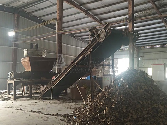 湖南廢紙撕碎、粉碎生產(chǎn)線現(xiàn)場